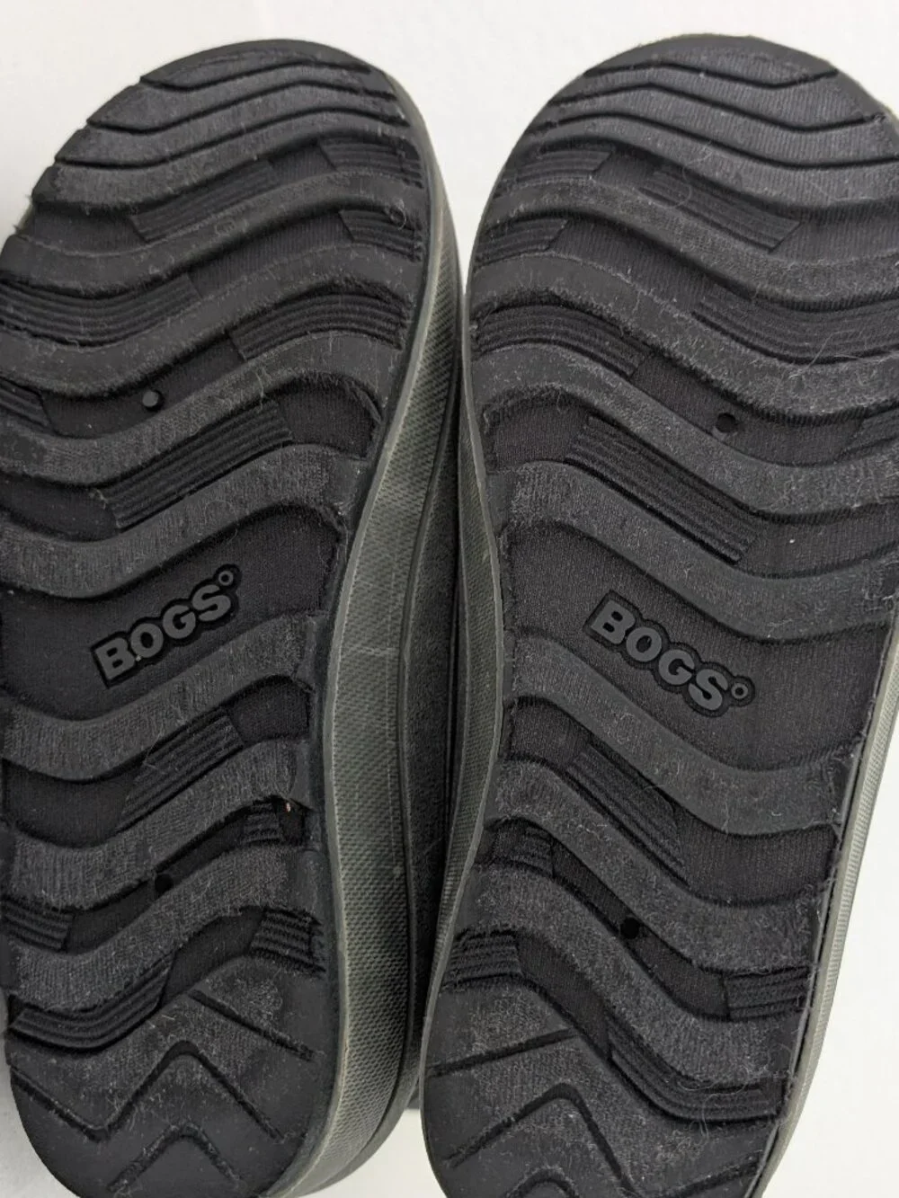Bogs K Snow Shell Waterproof Winter Boots Olive Green Black Size Youth 2